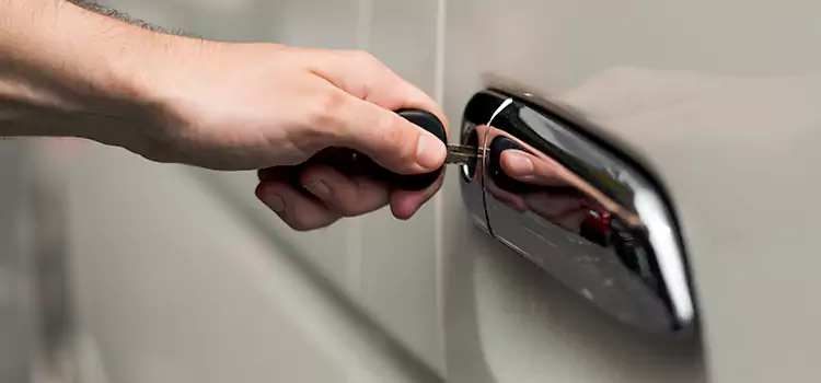 Why Choose Our Auto Locksmith Team in Crest Hill, IL?